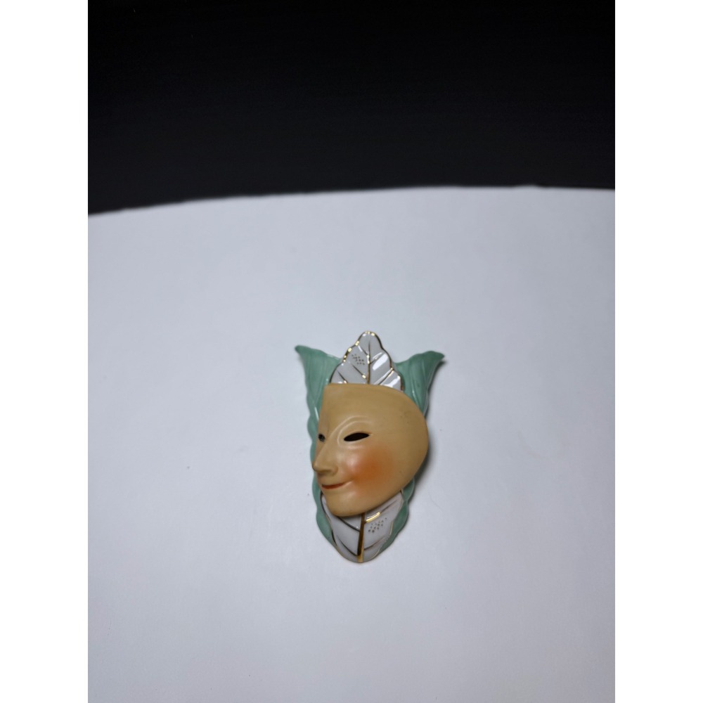 VTG Nippon Yoko Boeki Mask Porcelain Wall Pocket Japan MCM Theater Art Deco